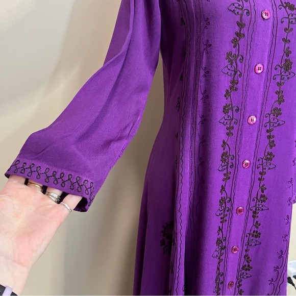 Natural Choice Embroidered Button Front Lightweight Dress - Picture 3 of 15